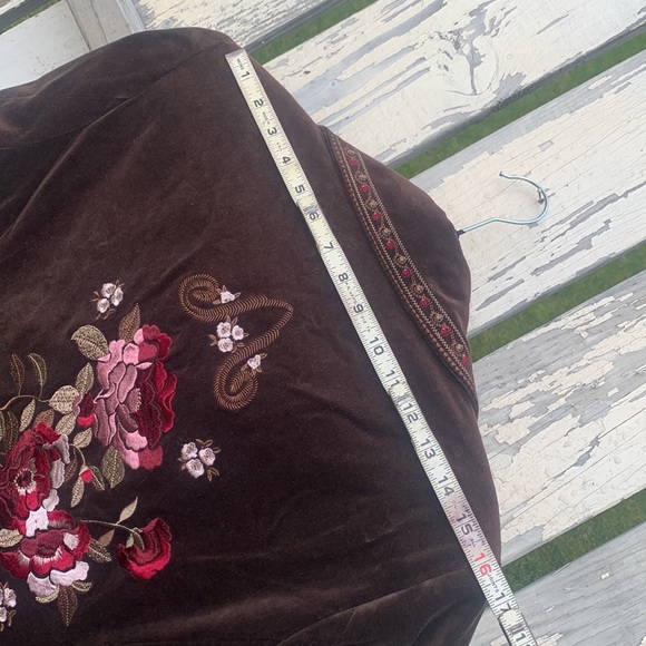 Embroidered long coat brown floral Nygard Collection - Picture 15 of 16